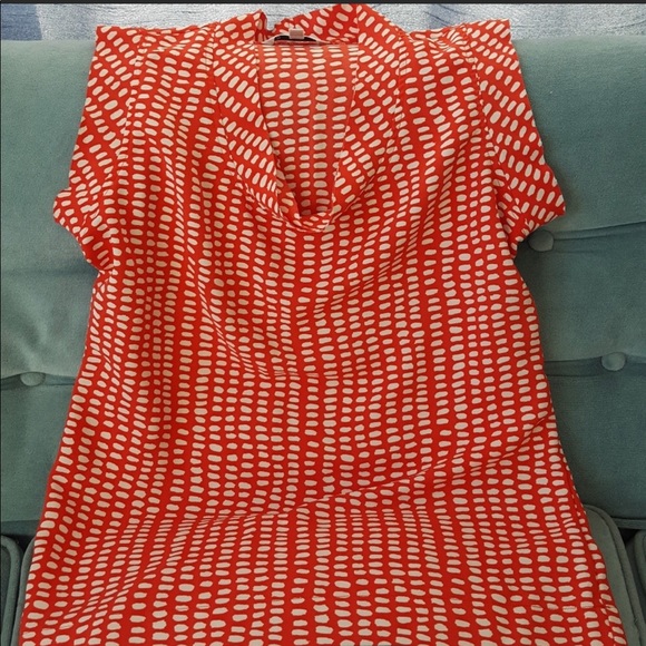 CAbi Tops - ADORABLE CABI TOP
